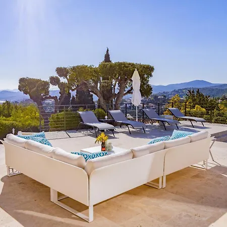Magnifique Piscine Chauffee, Climatisee, Vue Sur * Les Issambres