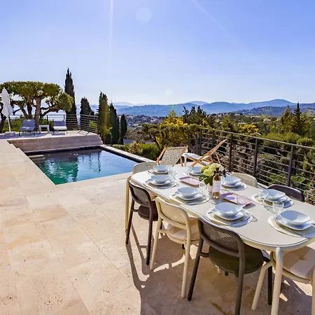 Magnifique Piscine Chauffee, Climatisee, Vue Sur Les Issambres
