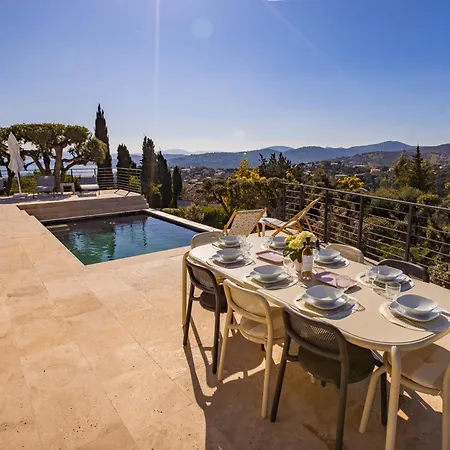 Magnifique Piscine Chauffee, Climatisee, Vue Sur * Les Issambres