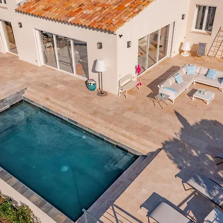 Magnifique Piscine Chauffee, Climatisee, Vue Sur * Les Issambres