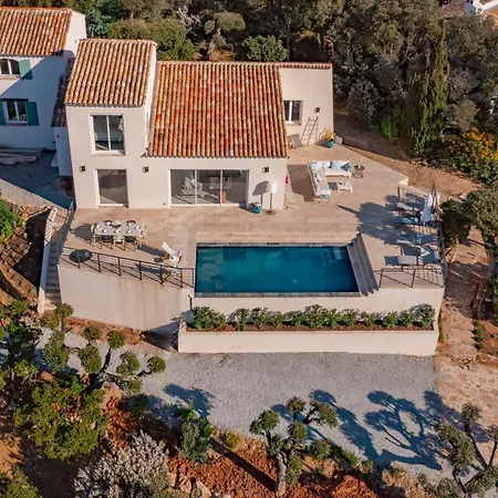 Villa Magnifique Piscine Chauffee, Climatisee, Vue Sur Les Issambres